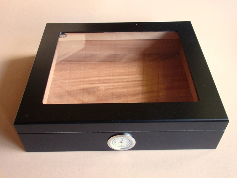 doutníkový humidor Angelo černý prosklený
