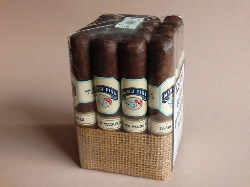 doutníky Marca Fina Panama Maduro Robusto /16
