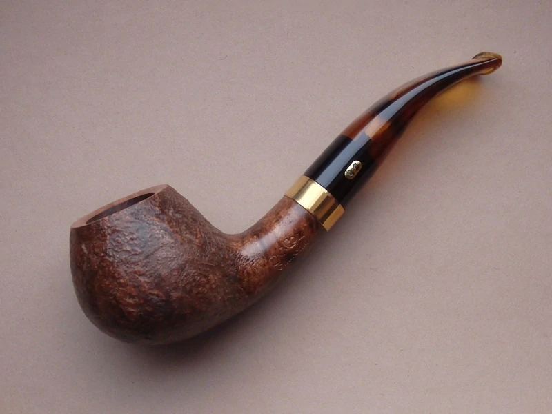 dýmka Chacom Churchill 425