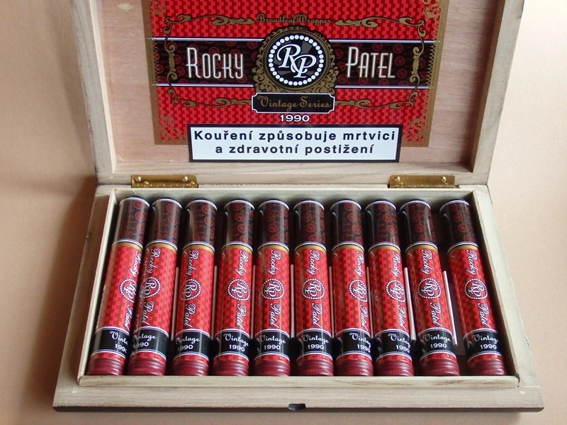 doutníky Rocky Patel Vintage 1990 Toro Tube /10