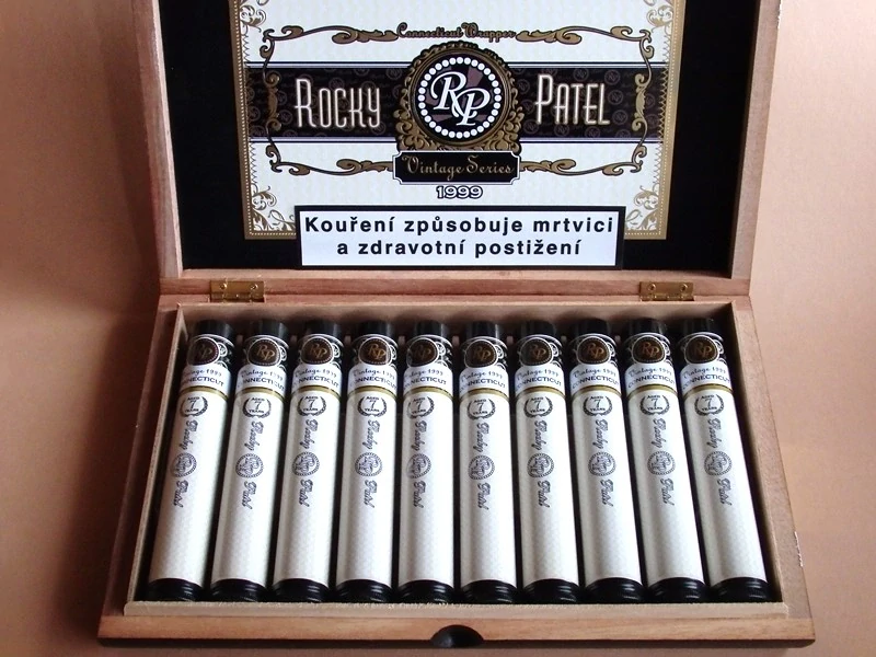 doutníky Rocky Patel Vintage 1999 Toro Tube /10