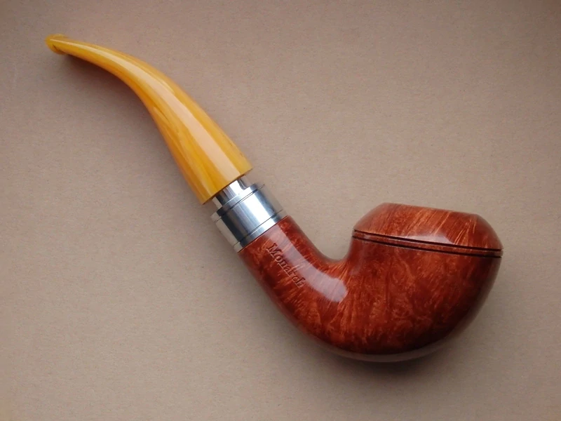 dýmka Rattray´s Monarch Light 178