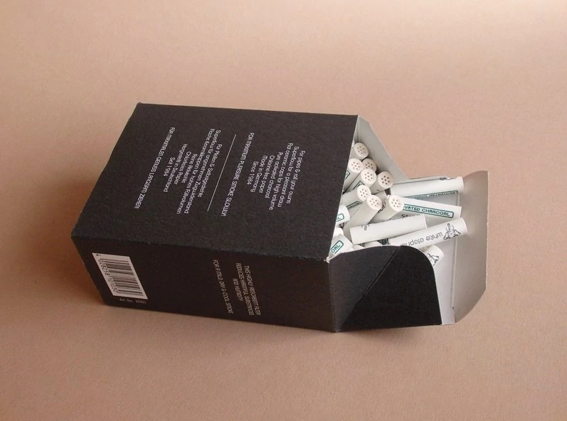 filtry dýmkové White Elephant uhlíkové 9 mm 150ks