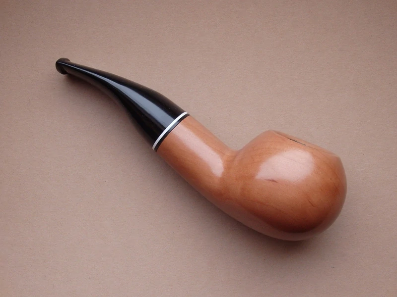 dýmka Stanislav Pear Smooth Color 05