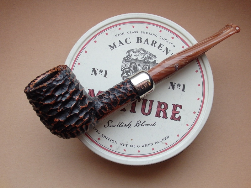 dýmka Peterson Derry Rustic 106