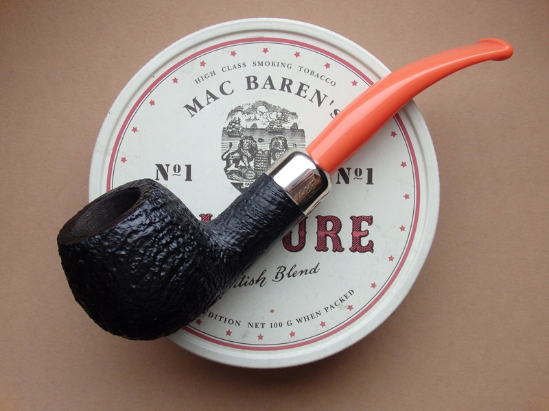 dýmka Peterson Halloween 2022 Sandblasted 408