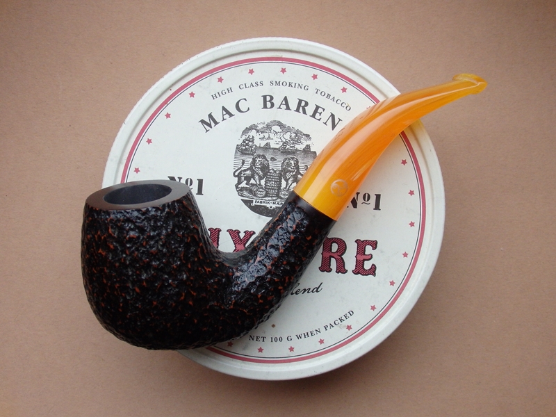 dýmka Rattray´s Six Friends 20