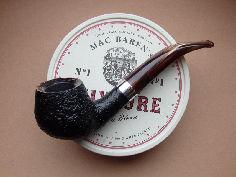 dýmka Cesare Barontini Elevato 01