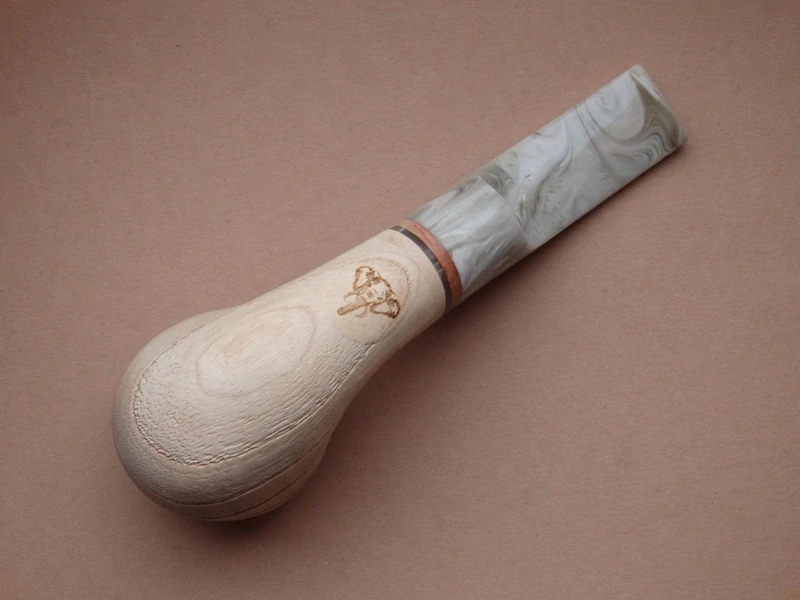 dýmka Rattray´s White Elephant Sahara 3