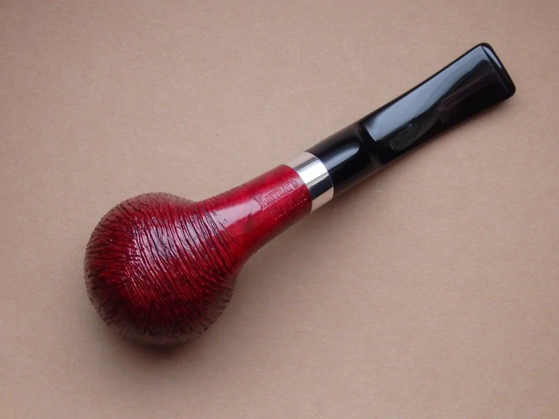 dýmka Rattray´s The Witch Brushed Red 204