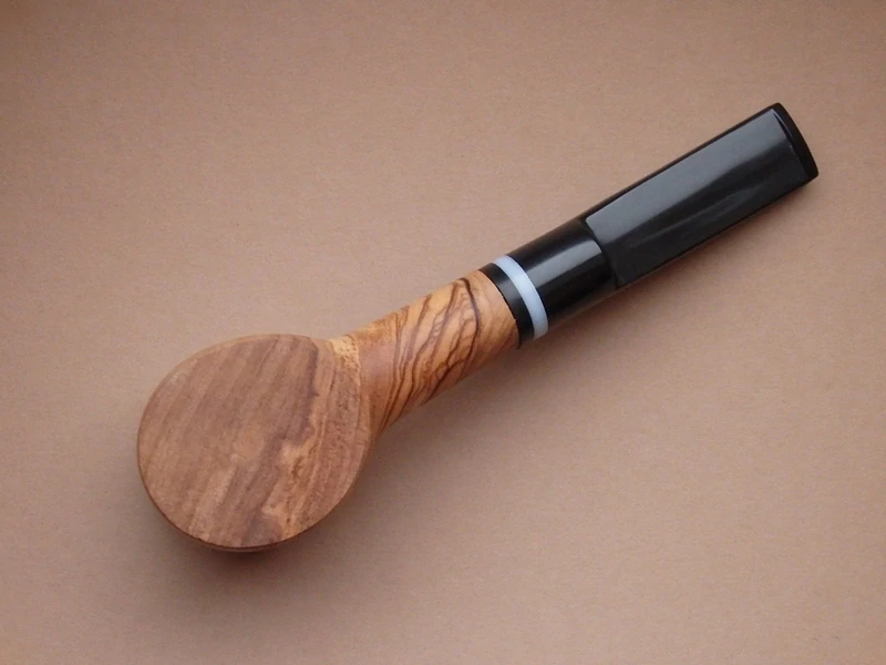 dýmka Prague Pipe Oliva