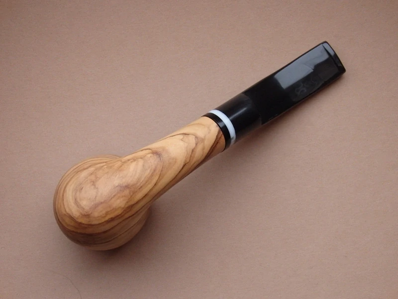 dýmka Prague Pipe Oliva