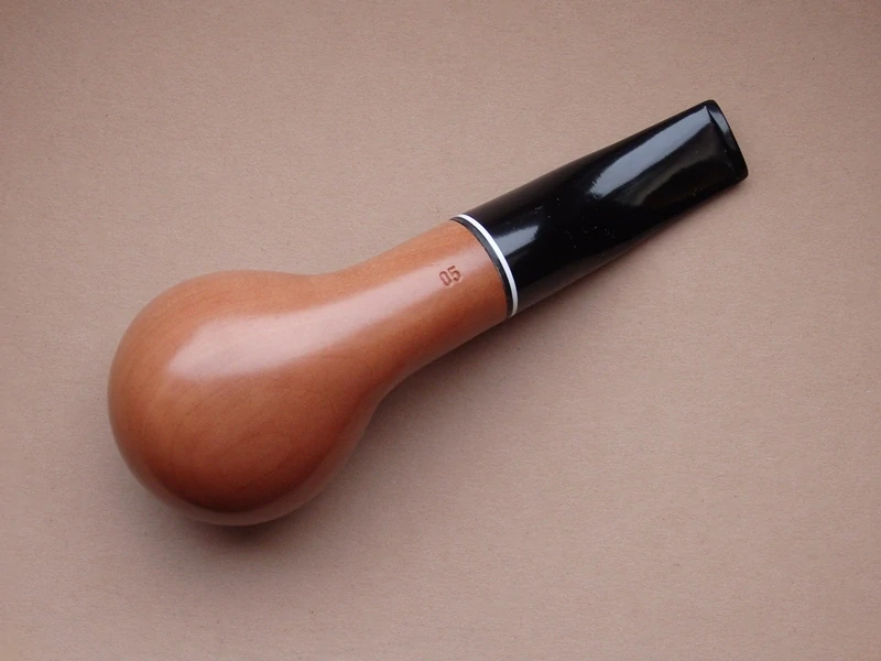 dýmka Stanislav Pear Smooth Color 05