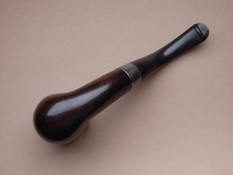dýmka Peterson Sherlock Holmes Rathbone