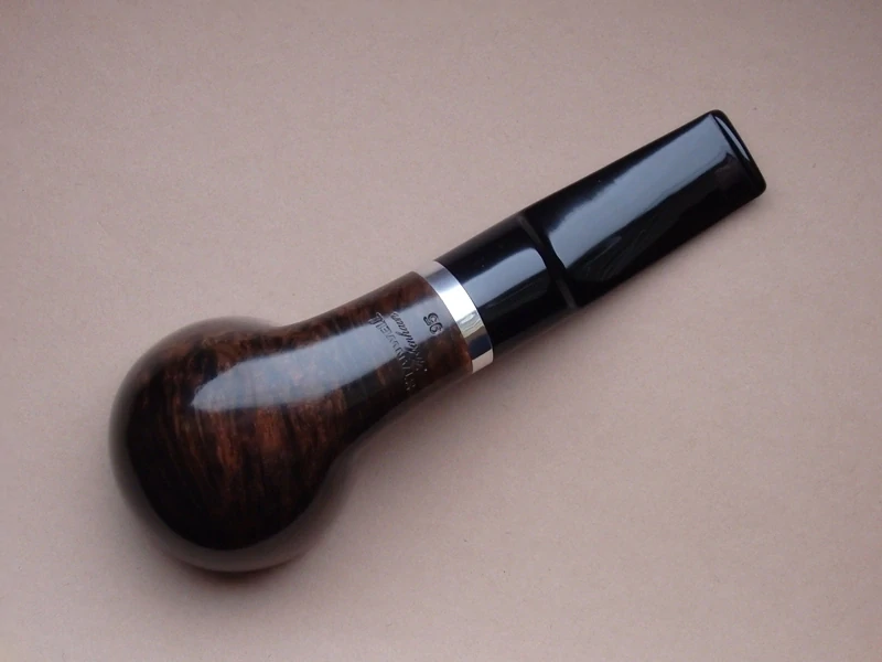 dýmka Stanwell Brown 95