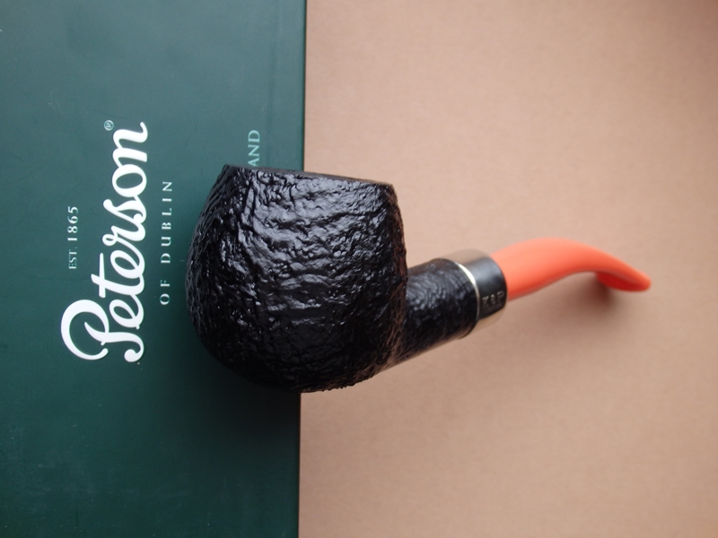dýmka Peterson Halloween 2022 Sandblasted 408