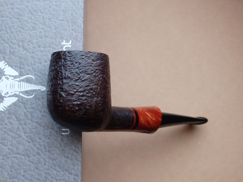 dýmka Rattray´s White Elephant Serengeti Sandblast 7