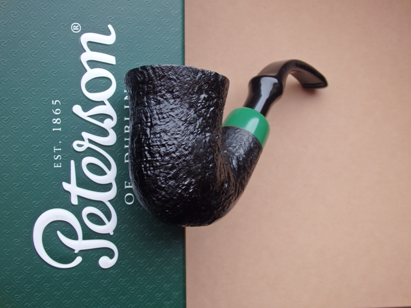 dýmka Peterson St. Patrick´s Day 2024 Sandblasted XL315