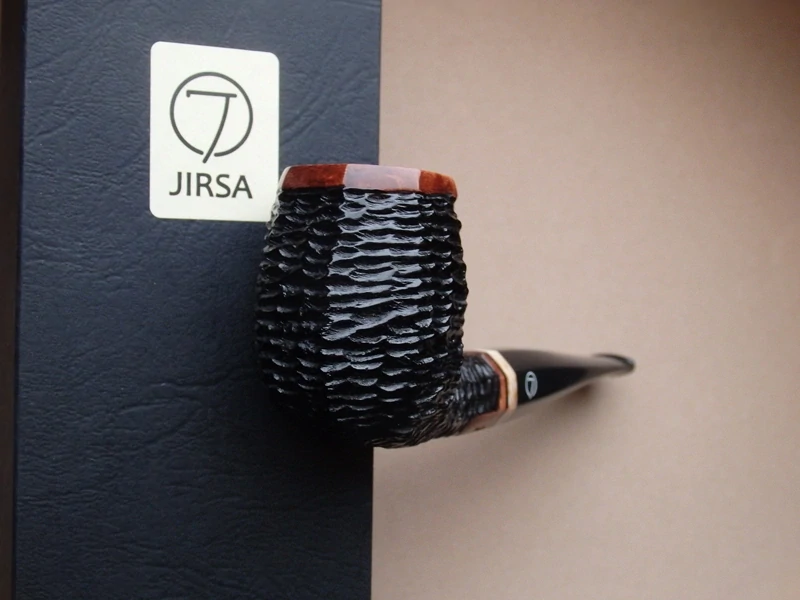 dýmka Jirsa Varia