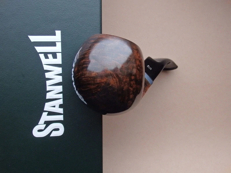 dýmka Stanwell Brown 15