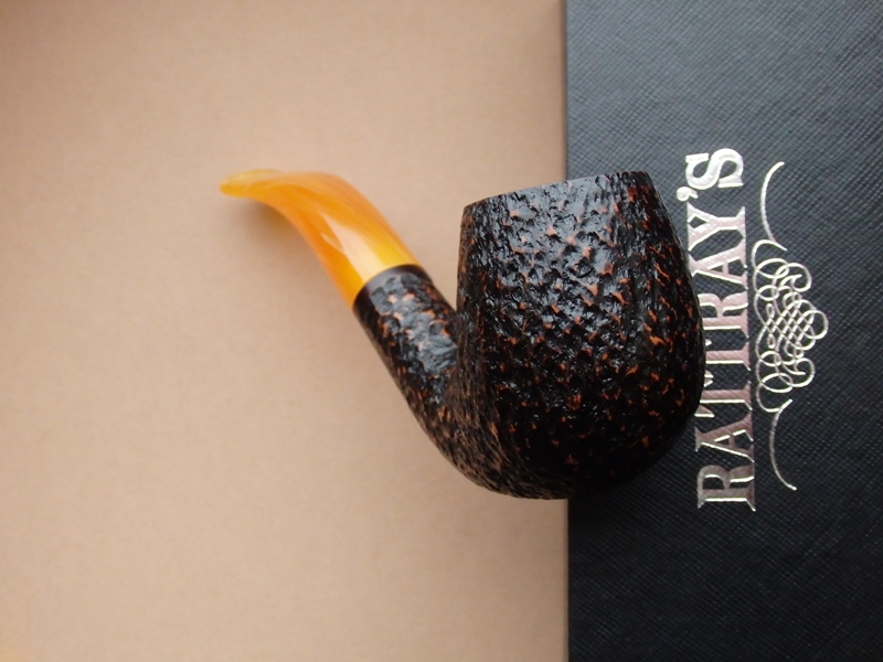 dýmka Rattray´s Six Friends 20