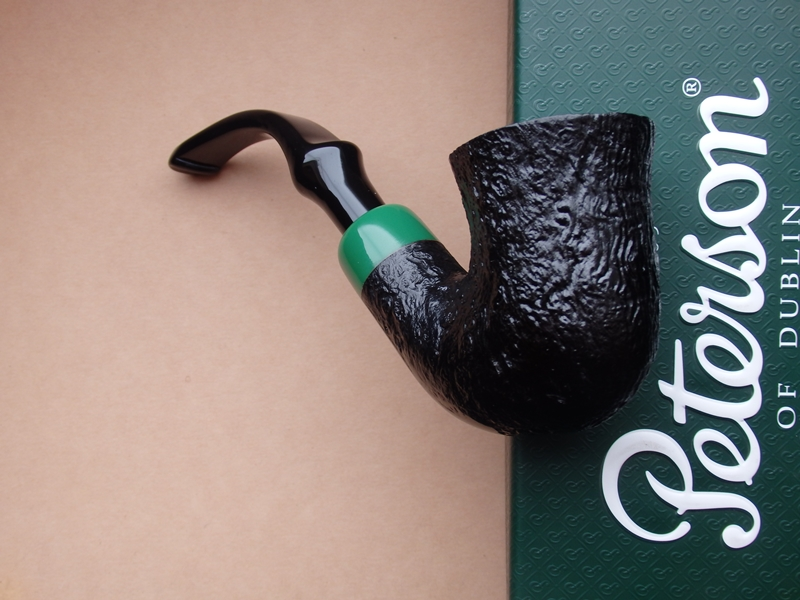 dýmka Peterson St. Patrick´s Day 2024 Sandblasted XL315