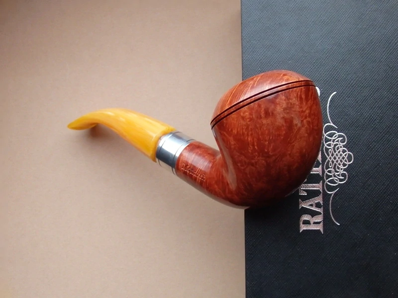 dýmka Rattray´s Monarch Light 178