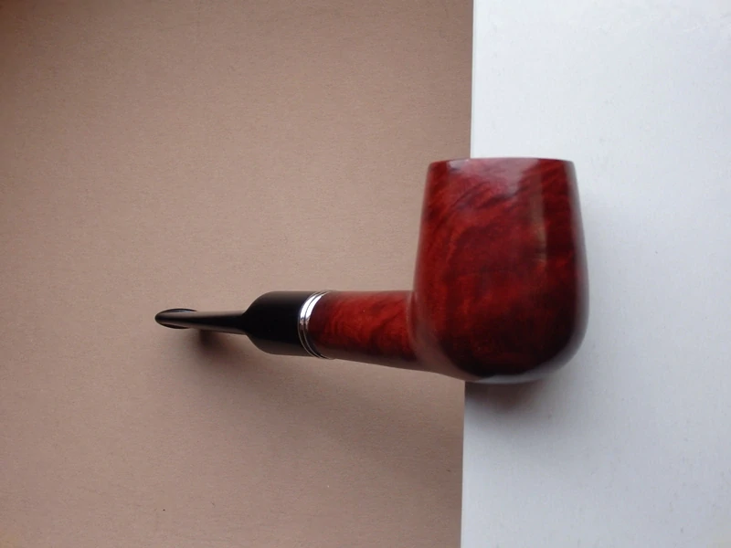 dýmka Rico Castelli