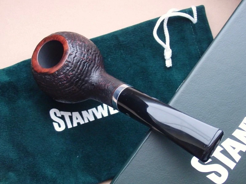dýmka Stanwell Sandblast 109