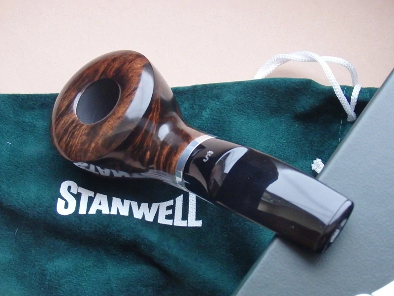 dýmka Stanwell Brown 95