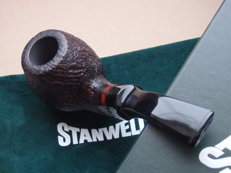 dýmka Stanwell Vario 232