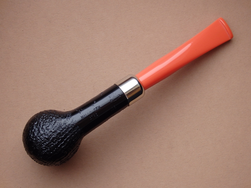 dýmka Peterson Halloween 2022 Sandblasted 106