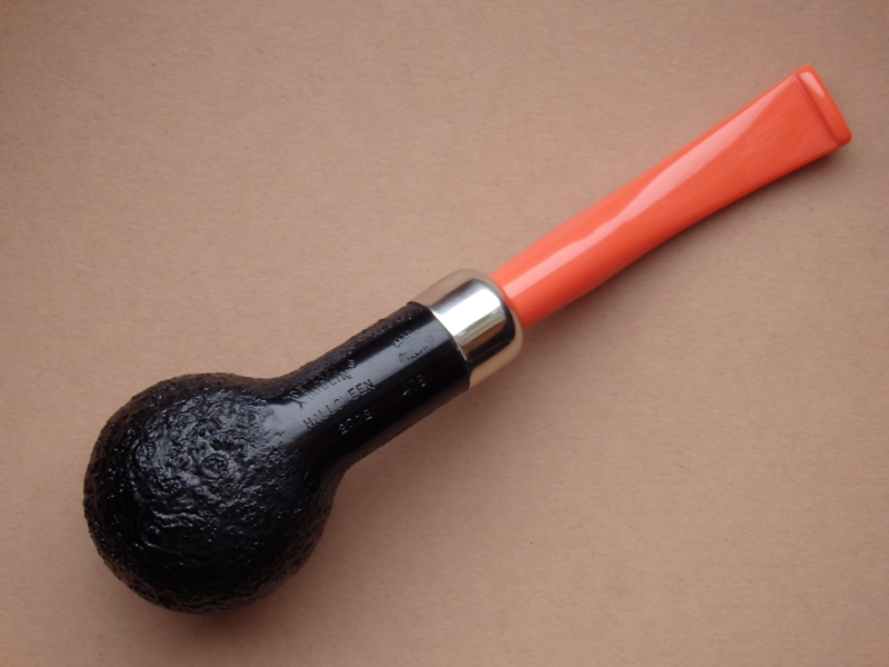 dýmka Peterson Halloween 2022 Sandblasted 408