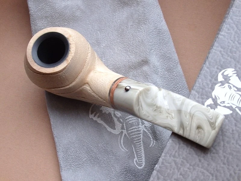 dýmka Rattray´s White Elephant Sahara 3