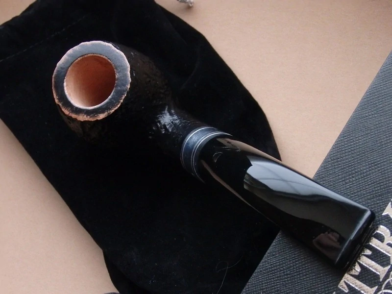 dýmka Rattray´s Monarch Black Samblast 177