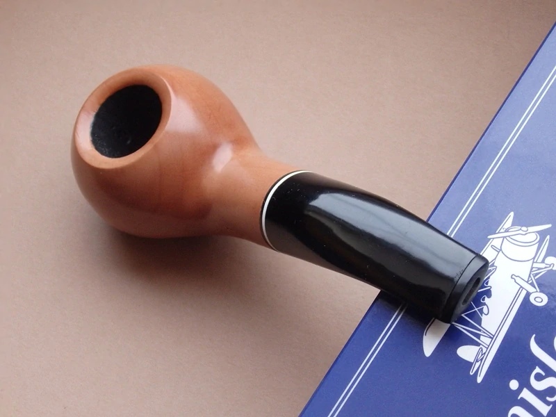 dýmka Stanislav Pear Smooth Color 05