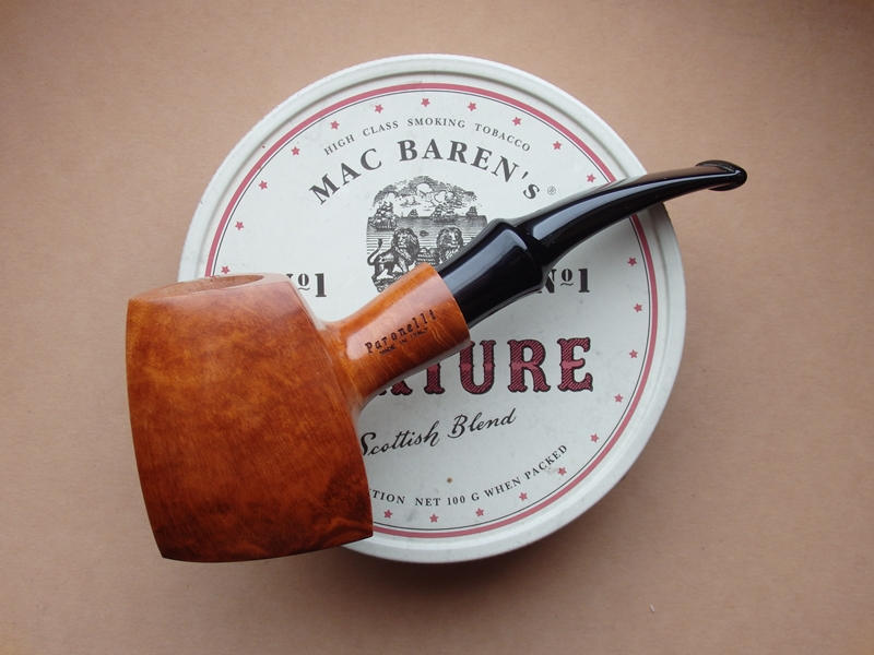 dýmka Paronelli Freehand