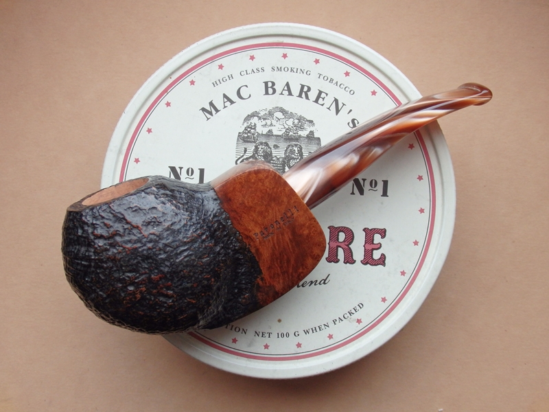 dýmka Paronelli Freehand