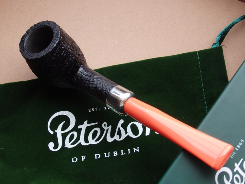 dýmka Peterson Halloween 2022 Sandblasted 106