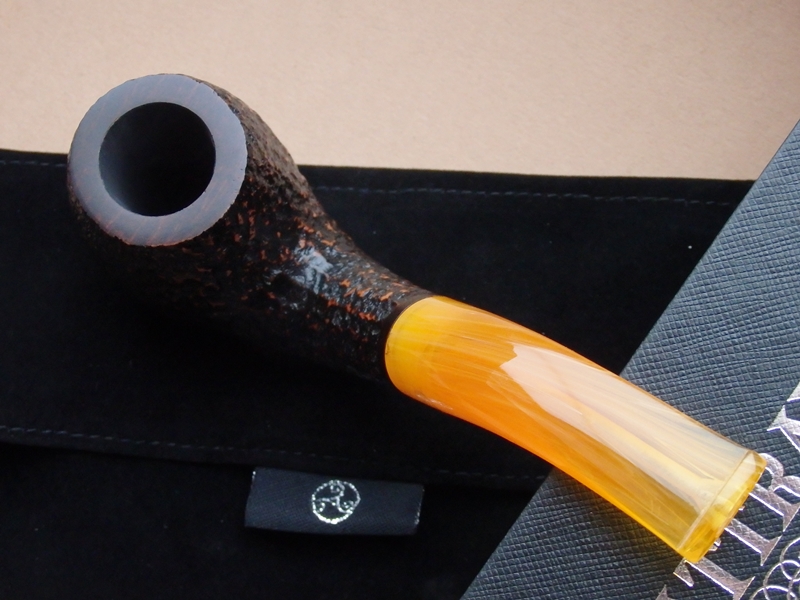 dýmka Rattray´s Six Friends 20