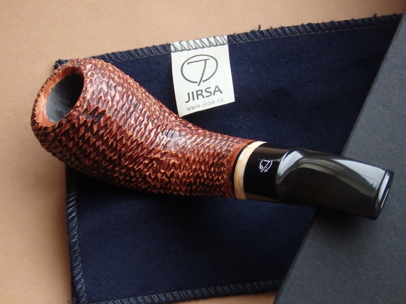 dýmka Jirsa Rusty