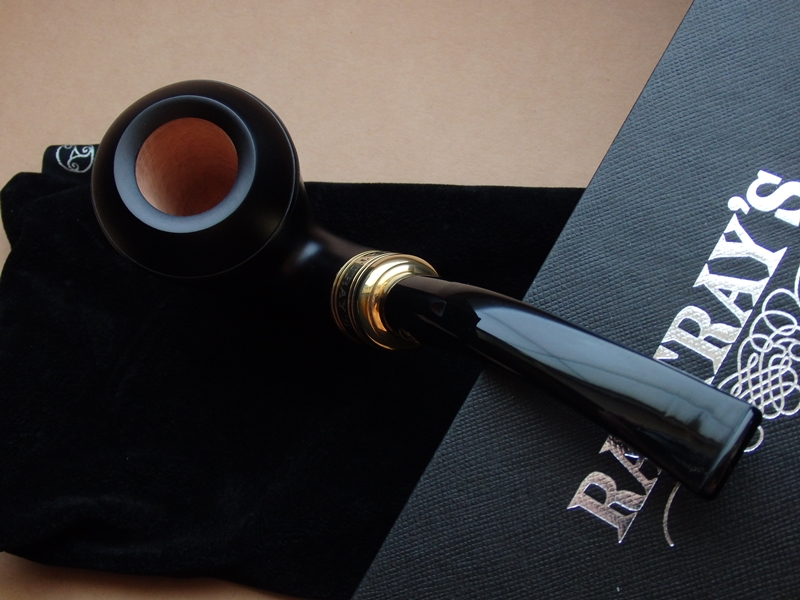 dýmka Rattray´s Majesty Black 15