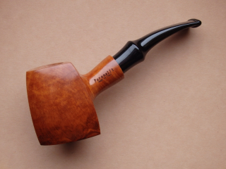 dýmka Paronelli Freehand