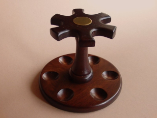 stojánek na 6 dýmek kruhový